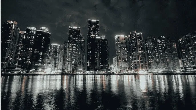 海角官方社区 - 城市之光：霓虹背后的人间烟火